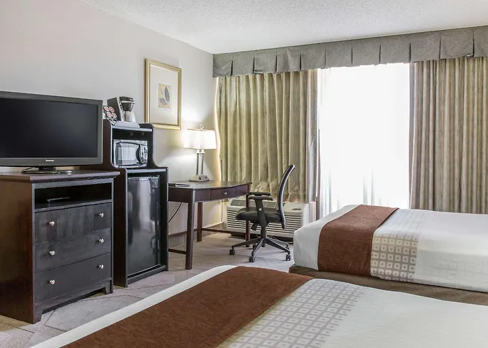 Clarion Hotel Orlando International Airport