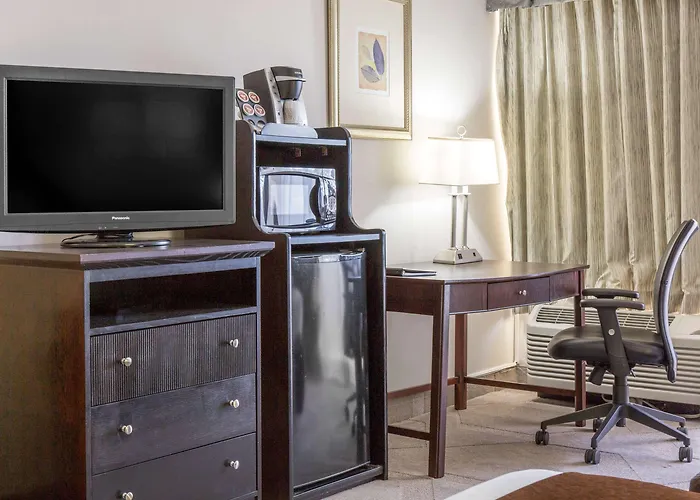 Clarion Hotel Orlando International Airport